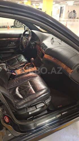 BMW 523 1998, 320,000 km - 2.5 l - Gəncə