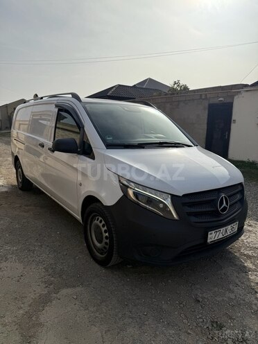 Mercedes Vito 2018, 328,000 km - 2.1 l - Bakı