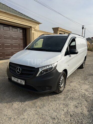 Mercedes Vito 2018, 328,000 km - 2.1 l - Bakı