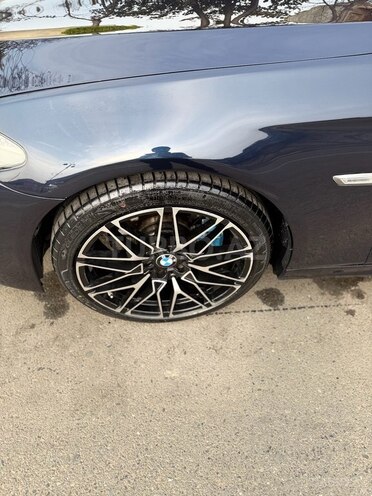 BMW 528 2012, 286,000 km - 2.0 l - Masallı