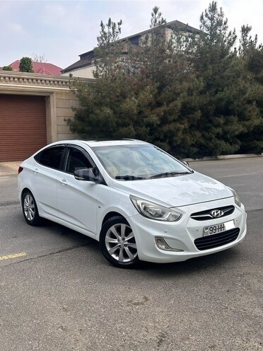 Hyundai Accent 2011, 220,000 km - 1.6 l - Bakı