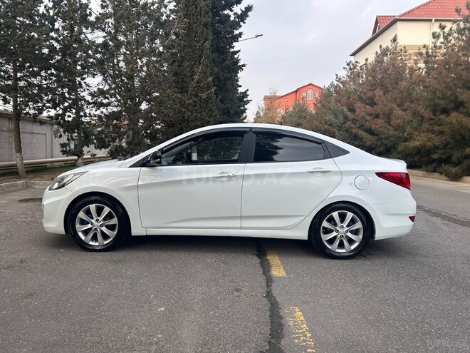 Hyundai Accent 2011, 220,000 km - 1.6 l - Bakı