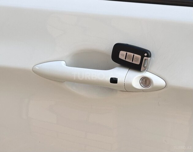 Hyundai Accent 2011, 220,000 km - 1.6 l - Bakı