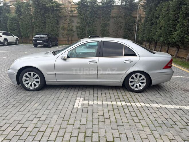 Mercedes C 240 2002, 295,000 km - 2.6 l - Bakı