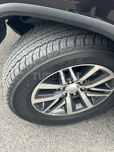 Toyota Fortuner-15