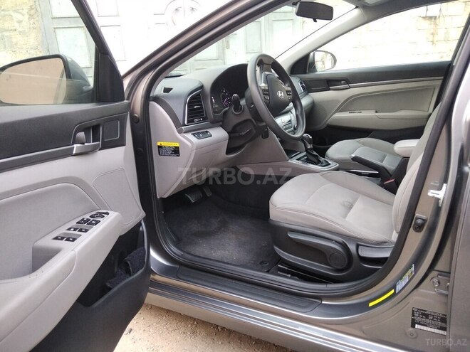 Hyundai Elantra 2017, 211,259 km - 2.0 л - Sumqayıt