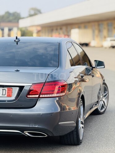 Mercedes E 220 2013, 296,376 km - 2.1 л - İmişli