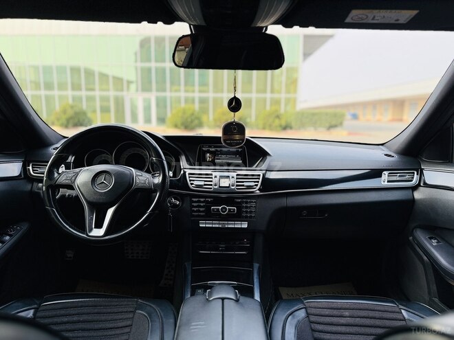 Mercedes E 220 2013, 296,376 km - 2.1 л - İmişli