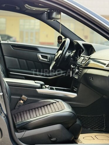 Mercedes E 220 2013, 296,376 km - 2.1 л - İmişli
