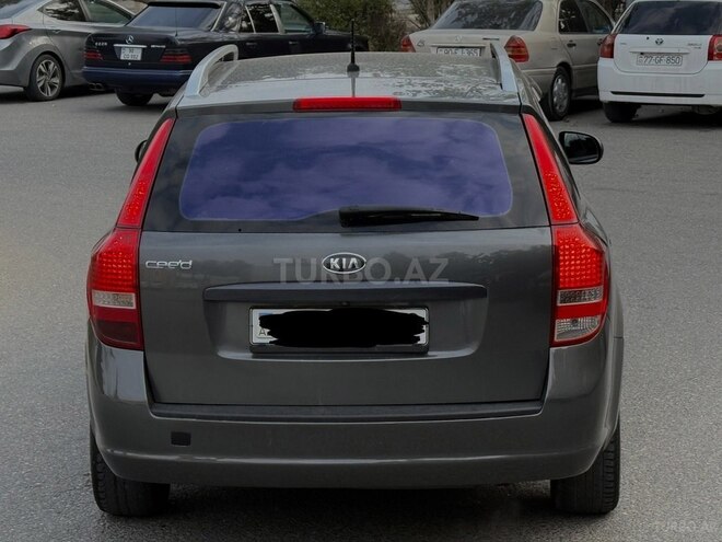 Kia  2009, 220,000 km - 1.4 l - Bakı