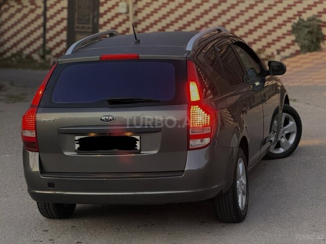 Kia  2009, 220,000 km - 1.4 l - Bakı