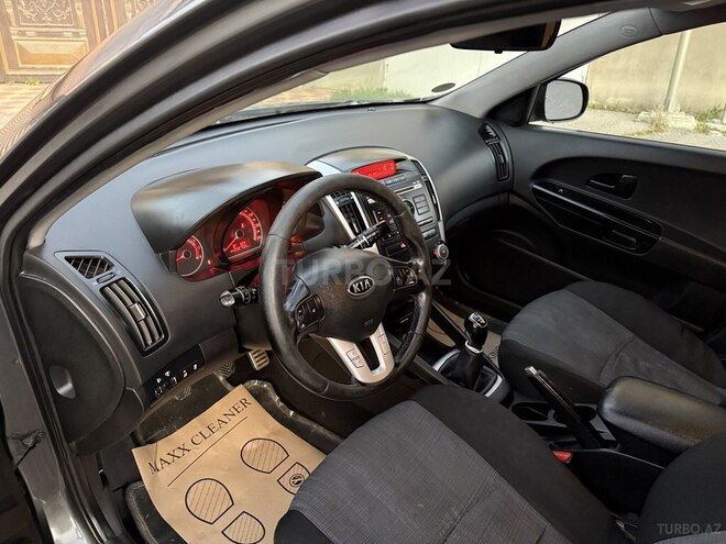Kia  2009, 220,000 km - 1.4 l - Bakı