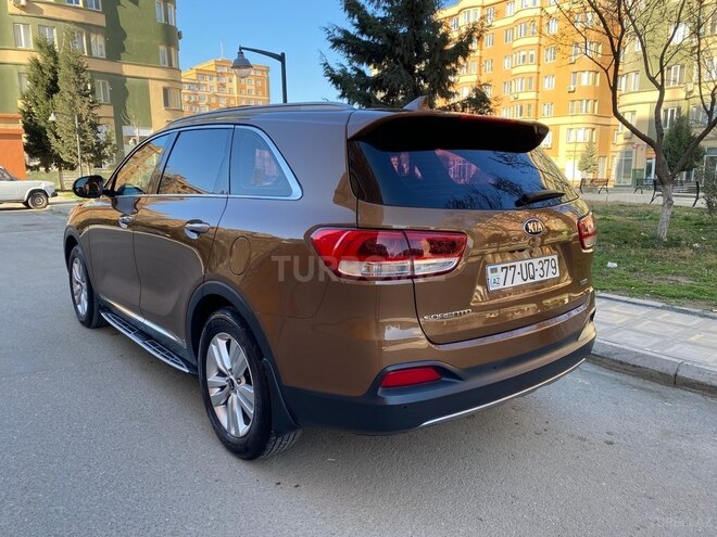Kia Sorento-9