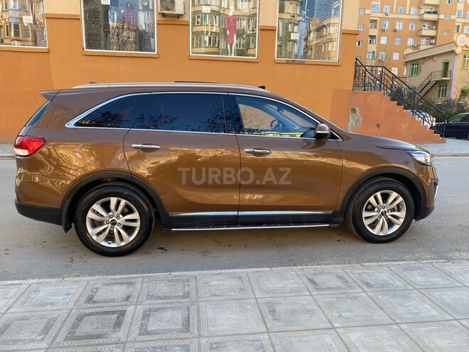 Kia Sorento-11