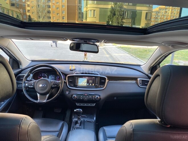Kia Sorento-16