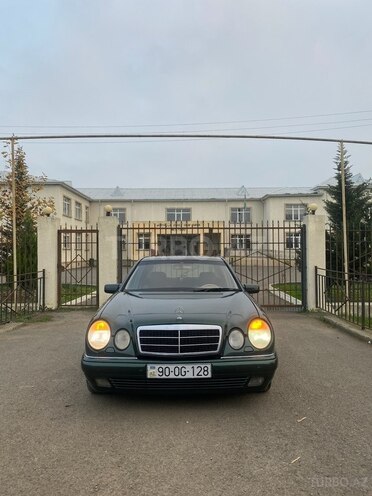 Mercedes E 280 1998, 350,000 km - 2.8 l - Masallı