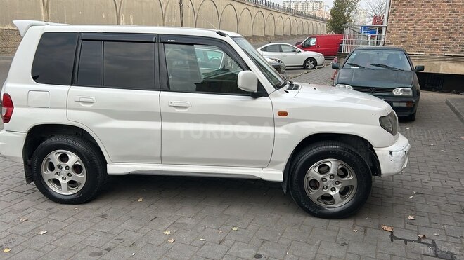 Mitsubishi Pajero io 1999, 347,000 km - 1.8 l - Bakı