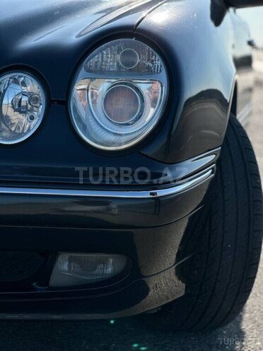 Mercedes E 200 1999, 425,000 km - 2.0 l - Bakı