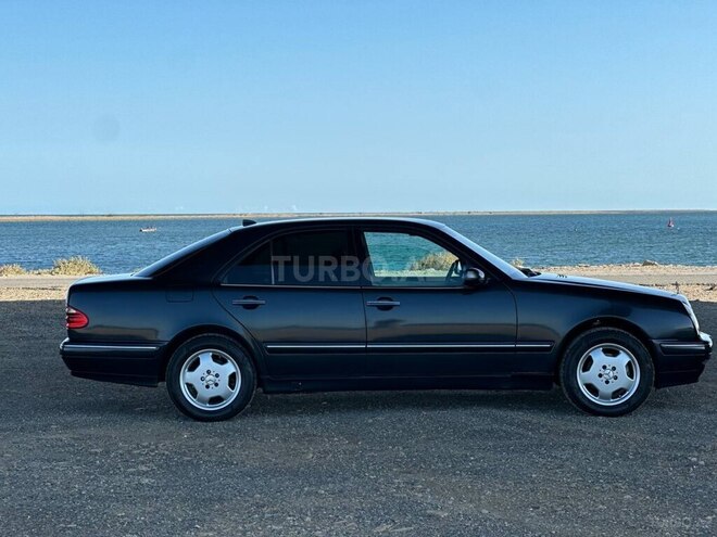 Mercedes E 200 1999, 425,000 km - 2.0 l - Bakı