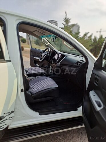 Mitsubishi L200 2021, 61,000 km - 2.4 l - Bakı