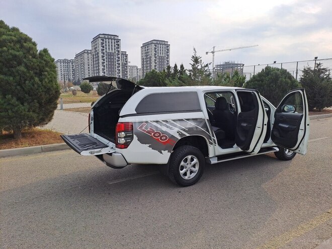 Mitsubishi L200 2021, 61,000 km - 2.4 l - Bakı