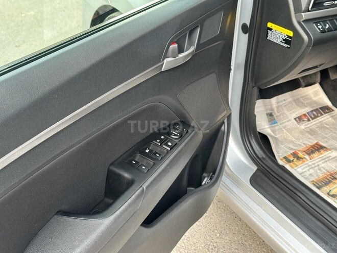 Hyundai Elantra 2018, 96,100 km - 2.0 л - Bakı