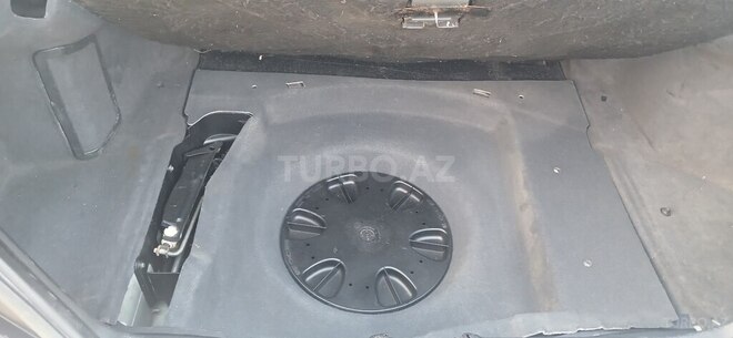 Mercedes E 270 2002, 395,000 km - 2.7 l - Sumqayıt