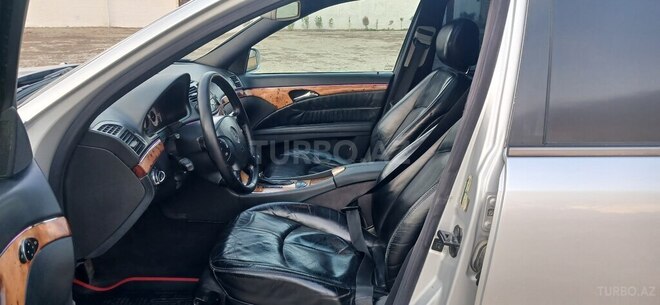 Mercedes E 270 2002, 395,000 km - 2.7 l - Sumqayıt