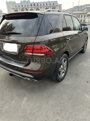 Mercedes GLE 250 4MATIC 2016, 209,700 km - 2.1 л - Bakı