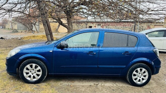 Opel Astra 2005, 280,000 km - 1.4 l - Gəncə