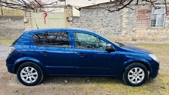 Opel Astra 2005, 280,000 km - 1.4 l - Gəncə