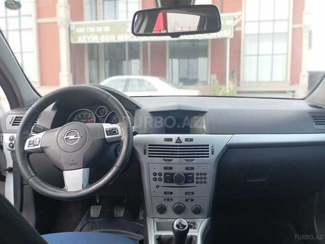 Opel Astra 2009, 302,000 km - 1.4 l - Bakı