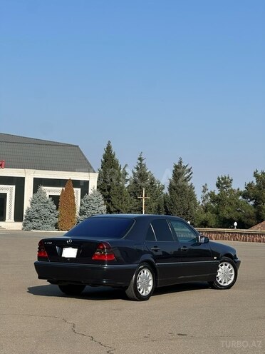 Mercedes C 240 1997, 370,000 km - 2.4 л - Tovuz