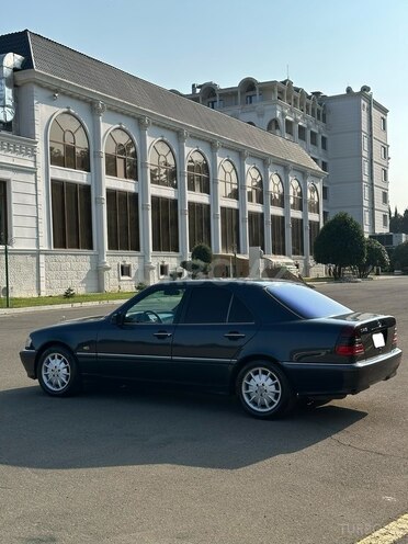 Mercedes C 240 1997, 370,000 km - 2.4 л - Tovuz