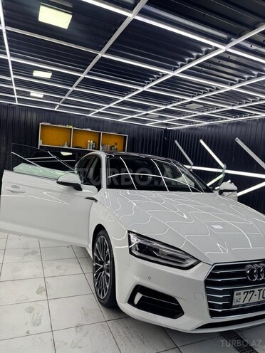 Audi A5-2