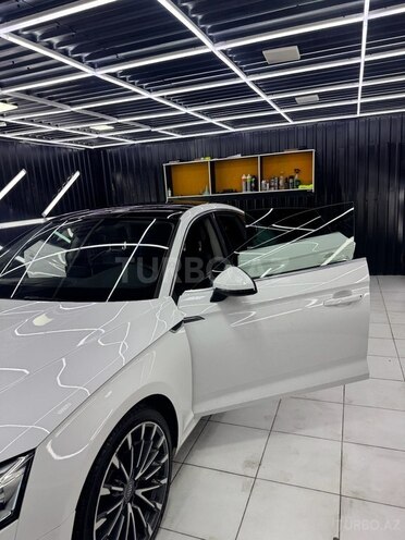 Audi A5-7