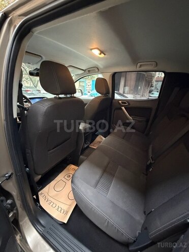 Ford Ranger-10
