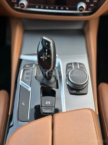 BMW 520 2017, 229,000 km - 2.0 l - Bakı