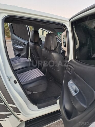 Mitsubishi L200 2021, 61,000 km - 2.4 l - Bakı