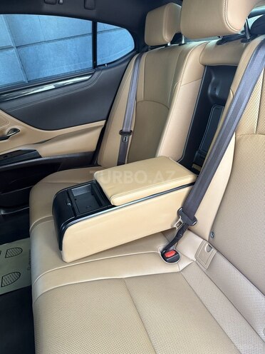 Lexus ES 300h 2020, 99,500 km - 2.5 л - Bakı
