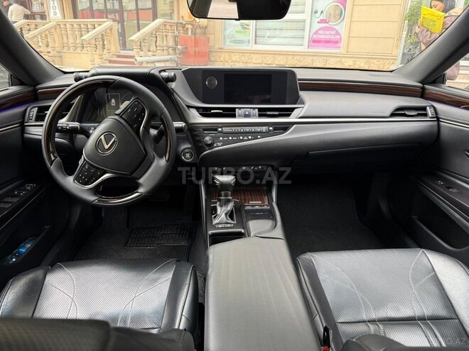 Lexus ES 250-4