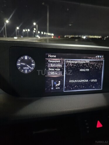 Lexus ES 250-3