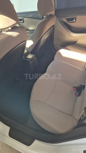 Hyundai Elantra 2015, 111,367 km - 1.8 л - Bakı
