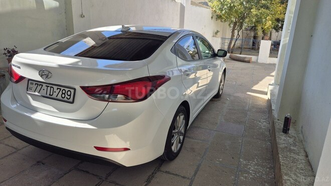 Hyundai Elantra 2015, 111,367 km - 1.8 л - Bakı