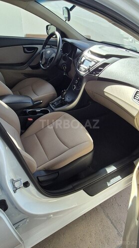 Hyundai Elantra 2015, 111,367 km - 1.8 л - Bakı