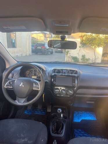 Mitsubishi Mirage 2019, 100,000 km - 1.2 л - Bakı