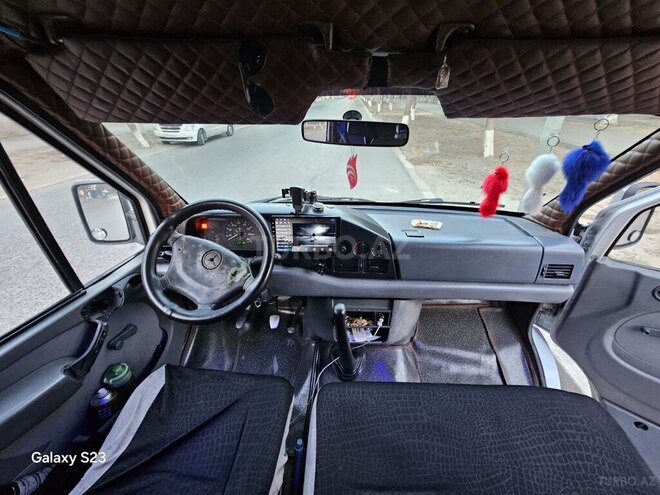 Mercedes Sprinter 209 1998, 358,843 km - 2.9 l - Sumqayıt