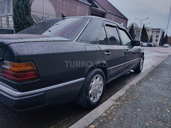 Mercedes 230 E 1991, 324,000 km - 2.3 л - Goranboy