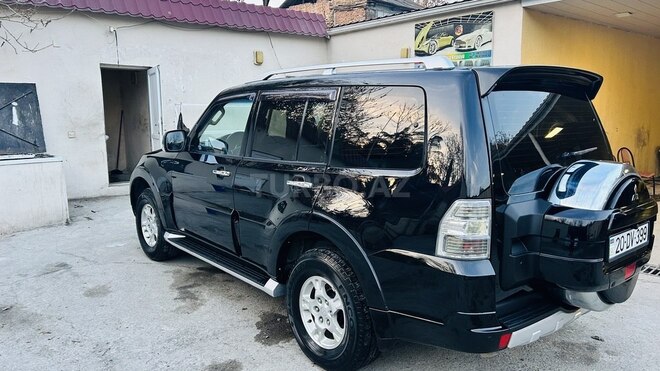 Mitsubishi Pajero 2007, 182,000 km - 3.0 л - Gəncə