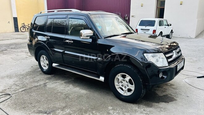 Mitsubishi Pajero 2007, 182,000 km - 3.0 л - Gəncə